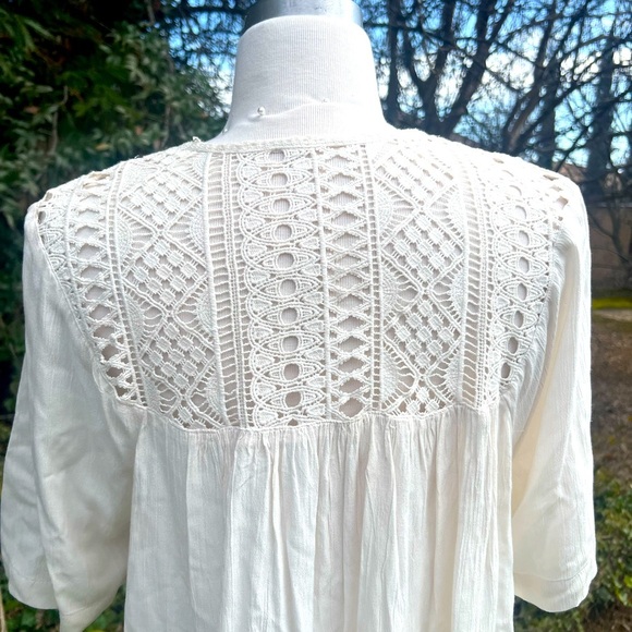 MOSSIMO supply Co. Embroidered cream Top - Picture 5 of 6